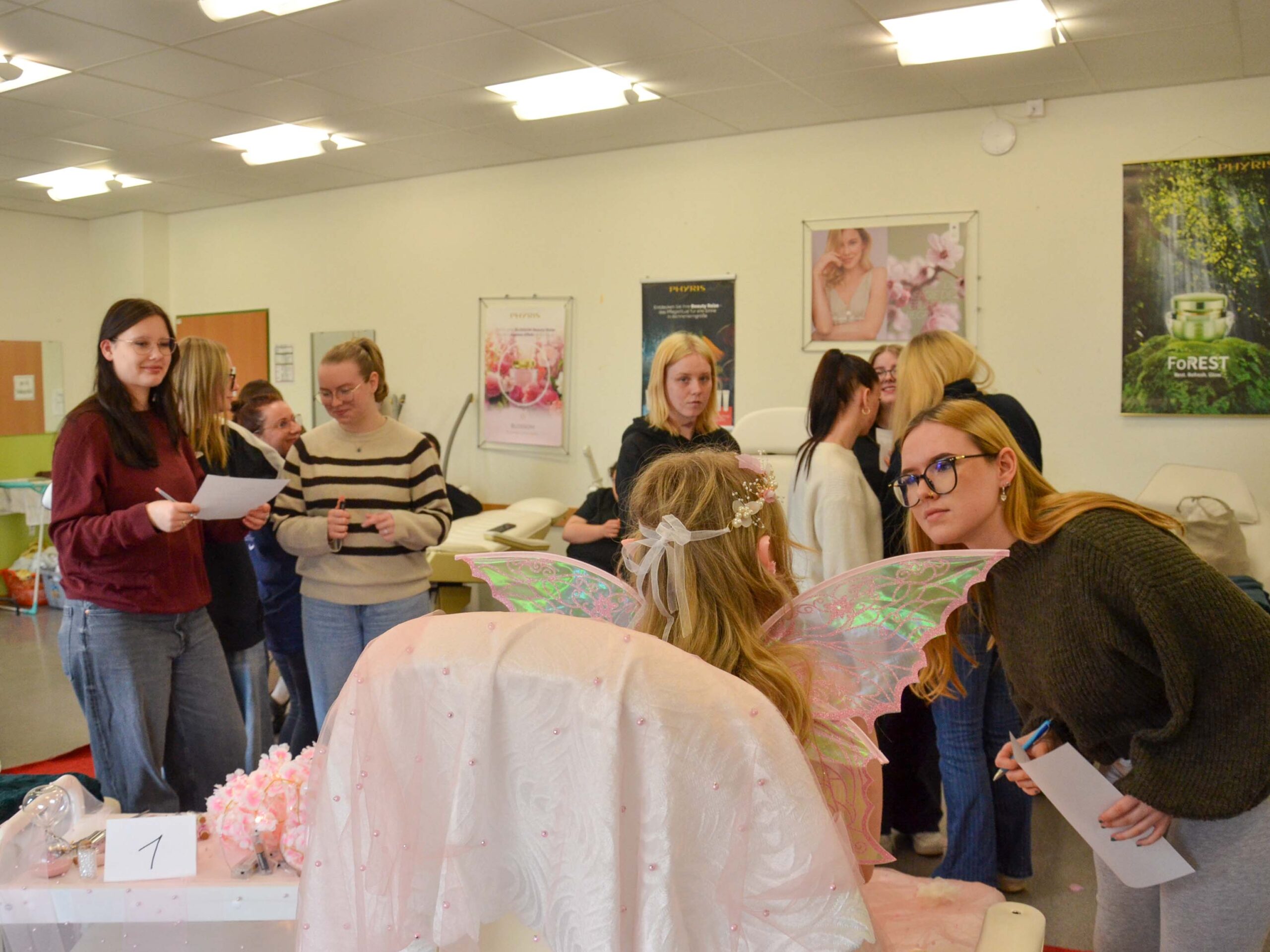 2026_03_10_Kosmetikwettbewerb_KOS24 (2)