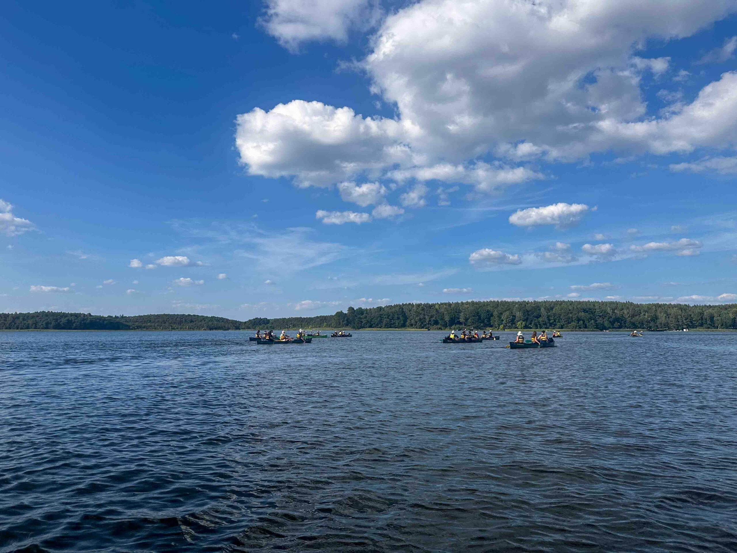 2026_08_24-28_Kanukurs_Seenplatte_BG_Quelle_HerD (5)